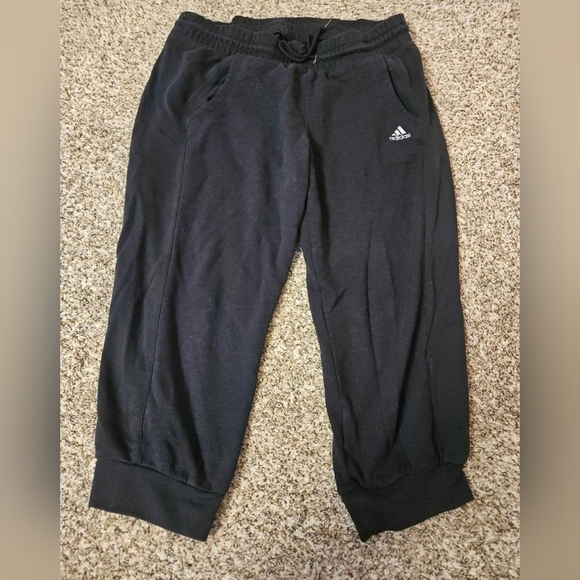 Adidas Women's Sweatpants Capris - Picture 1 of 3